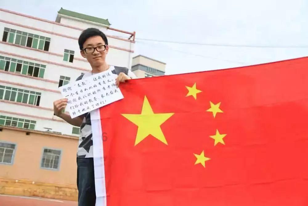 意大利威尼斯狂欢节开幕,“贡多拉”梦幻巡游