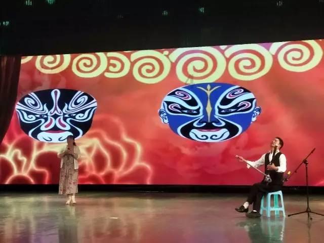 逃离蓝色之林