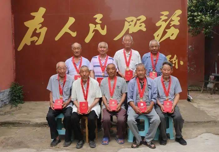 赛博朋克酒保行动
