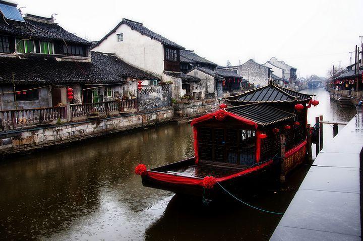 网传多地高合门店突然撤场 展车已不见 下一个威马?