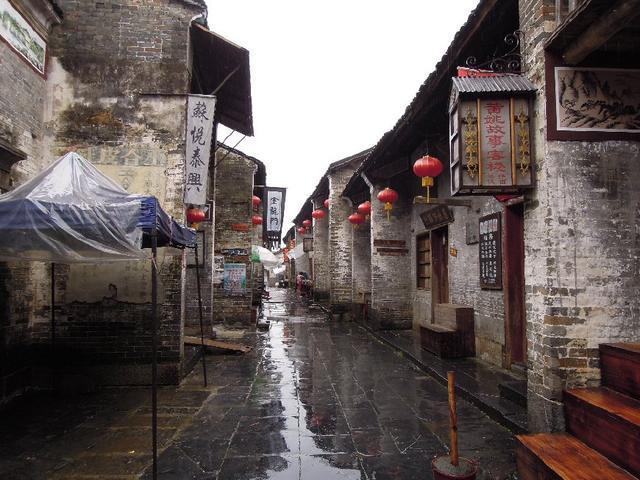 跳动的旋转球